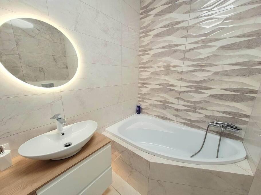Apartment Sophie 3 Rooms, 2 Bathrooms, 8 Persons Krakau Exterior foto