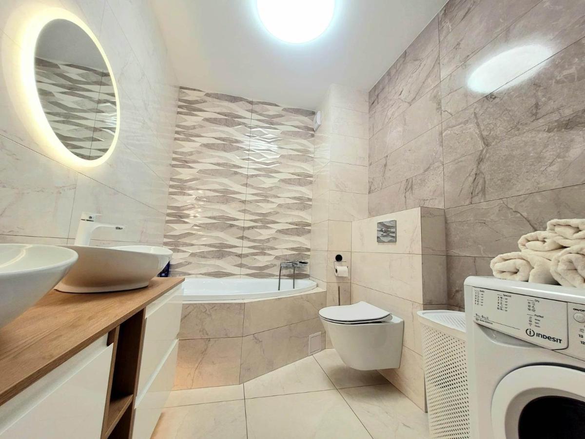 Apartment Sophie 3 Rooms, 2 Bathrooms, 8 Persons Krakau Exterior foto